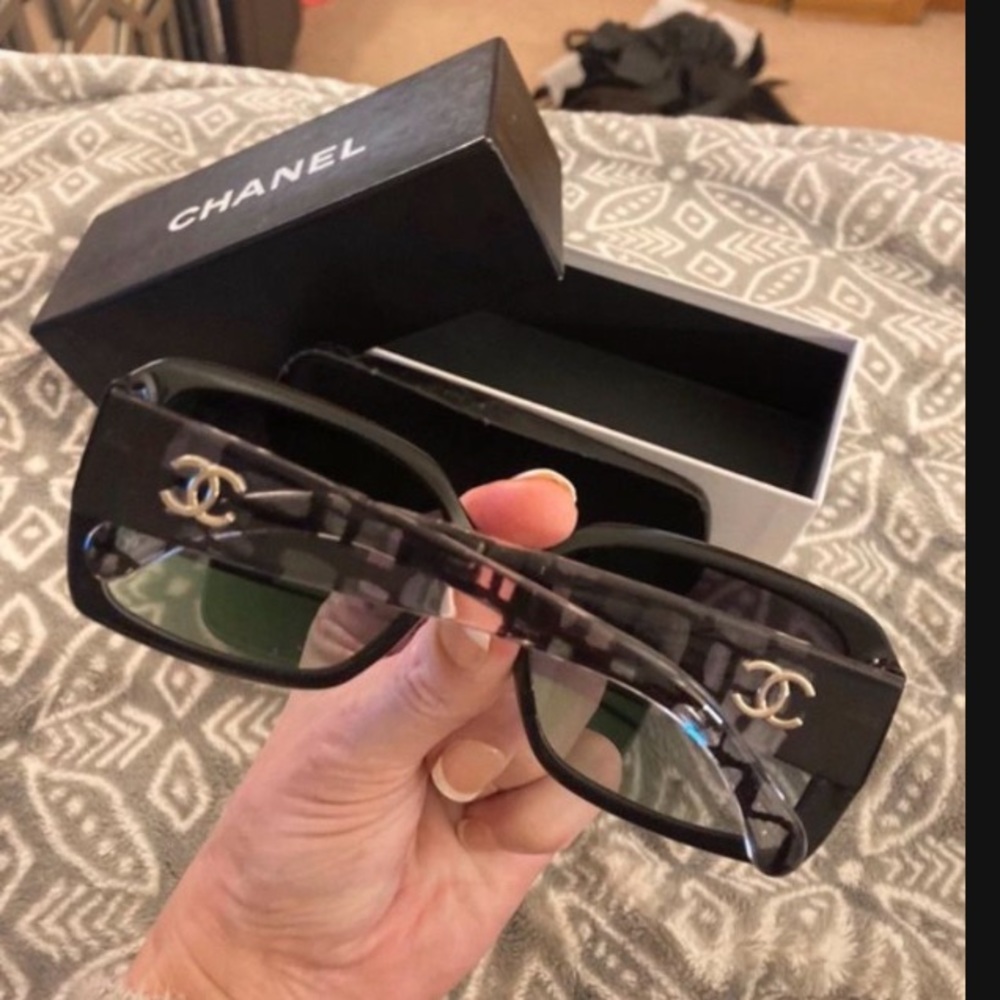 Auth Chanel 5213501/3c Rectangular Sunglasses. - image 4